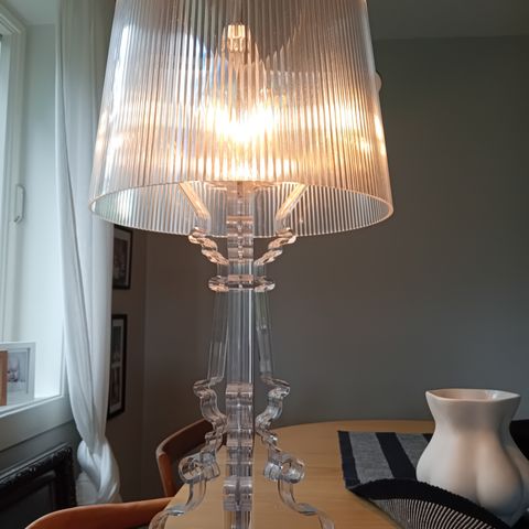 Kartell bourgie bordlampe 73cm  100% strøken