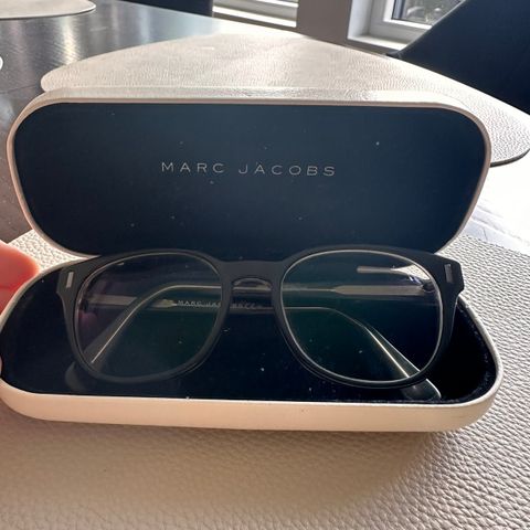 Marc by Marc Jacobs brilleinnfatninger