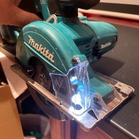 MAKITA BCS550 18V SIRKELSAG MED 3AP BATTERI