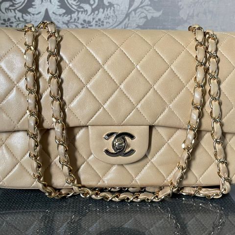 Chanel medium double flap