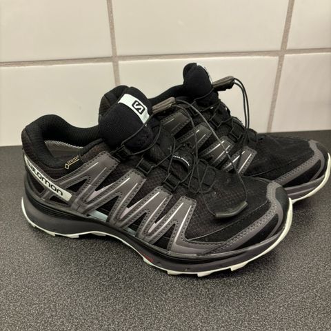 Salomon Gore tex str 36