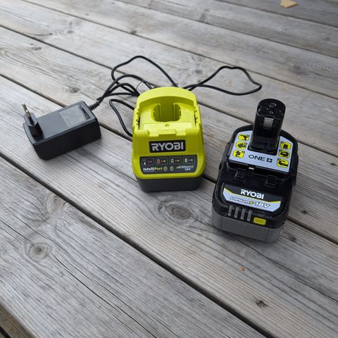 Ryobi 4ah batteri med lader