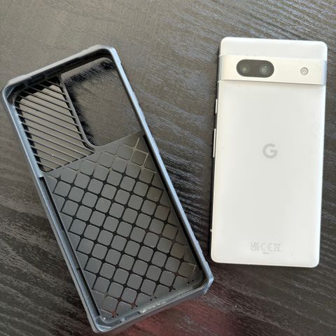 Google Pixel 7a 5G  8/128GB + Google Pixel Buds A-Series trådløse in-ear