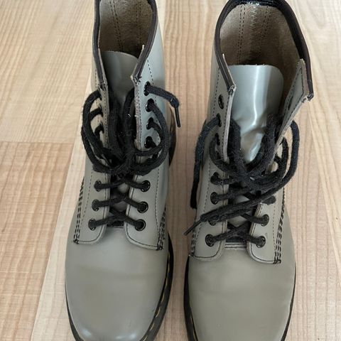 Dr Martens sko str 40