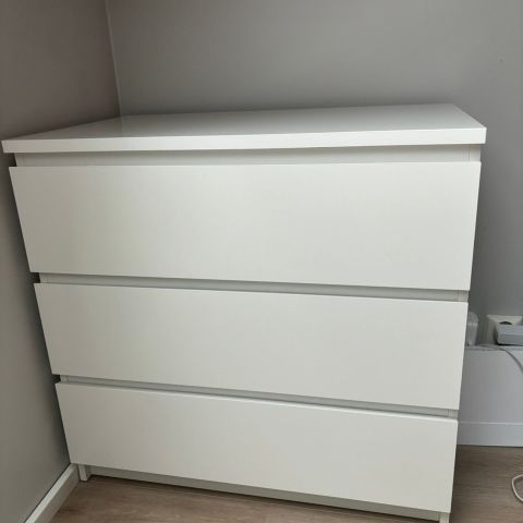 Malm kommode fra IKEA