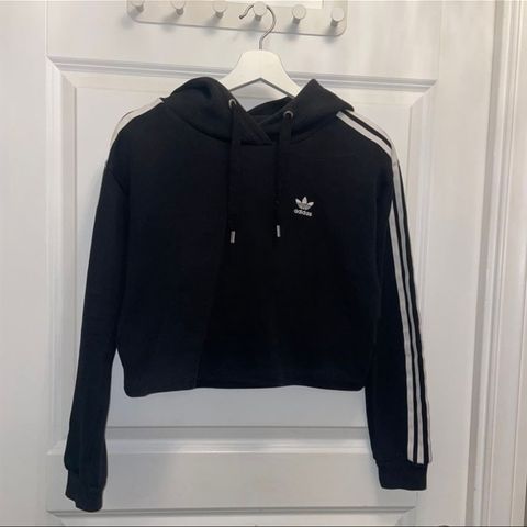 Adidas hettegenser (cropped)