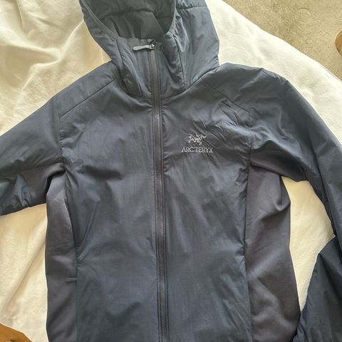 Arcteryx atom jakke