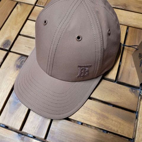 Burberry cap