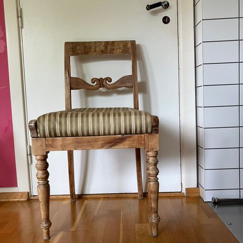 Vakker stol fra ca 1900