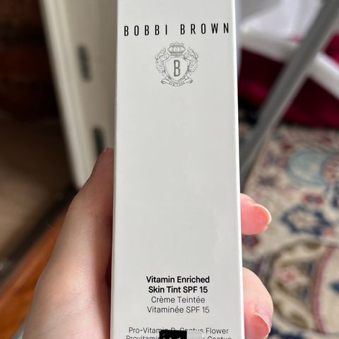 Bobbi Brown Skin Tint