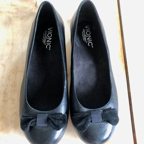 Nye klassiske pumps, ballerinasko, str 38