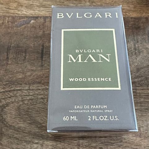 Bvlgari man wood essence