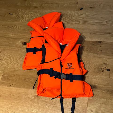 Redningsvest, 20-30kg, kun 1 stk igjen