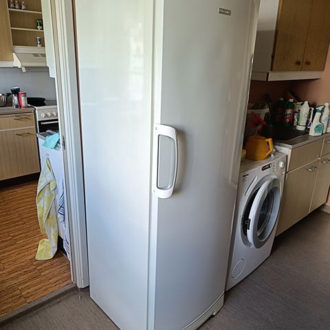 Kjøleskap Electrolux høyde 175cm