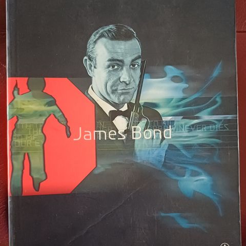 Fredrik Vandrup: James Bond.