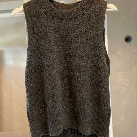 Strikke vest