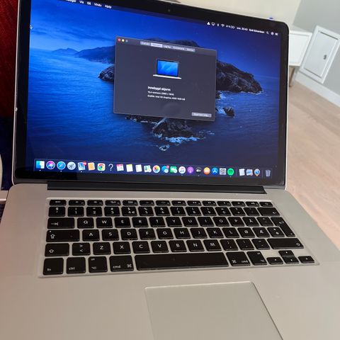 MacBook pro (Retina, mid 2012) 15,4 tommers skjerm