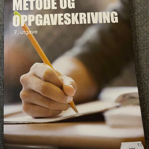 Metode og Oppgaveskriving bok