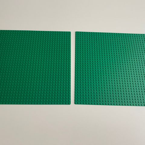 (Reservert) 2 stk. Lego 32x32 grønne basisplater selges samlet