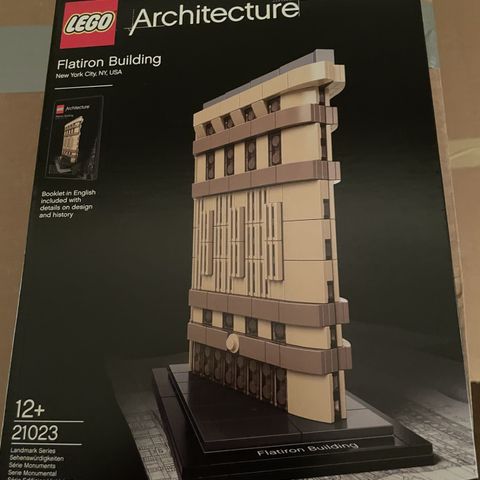 Lego 21023