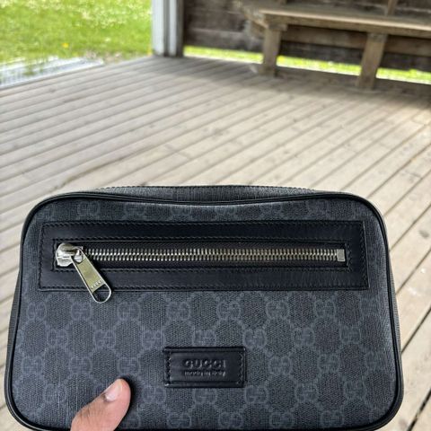 Gucci messenger bag