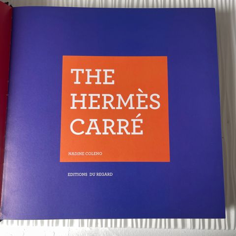 The Hermés Carré Tabel Book