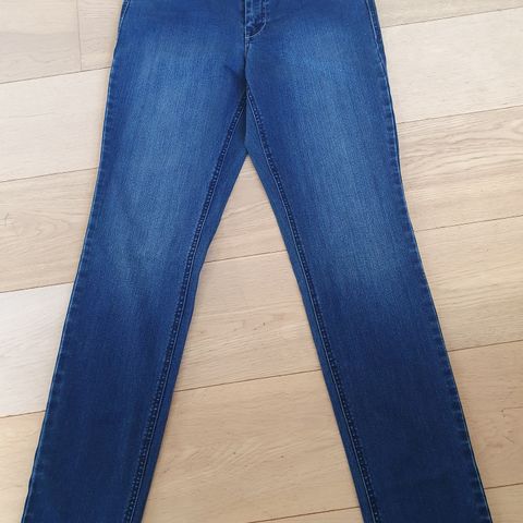 Jeans by Jackpot