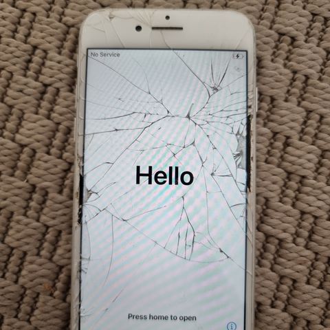 iPhone 8 knust skjerm