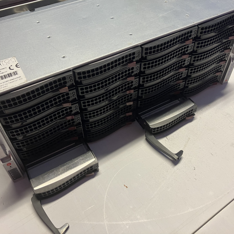 Supermicro 36Bay, 4U ,  X10DRi-LN4+ server med 256GB LRDIMM