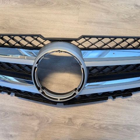 Genuine Mercedes-Benz Grille GLK350 / 4Matic Sport Utility