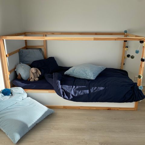 Ikea KURA Vendbar seng, hvit/furu, 90x200 cm