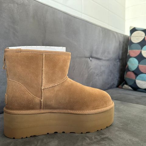 Ugg sko selges