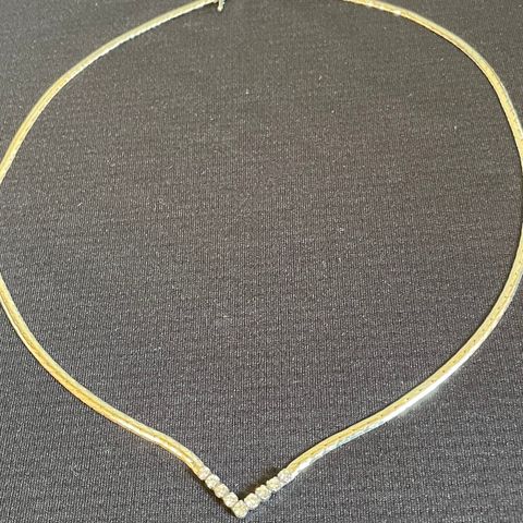 14K hvitt gull collier m/9 diamanter