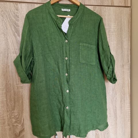 Ny grønn linskjorte