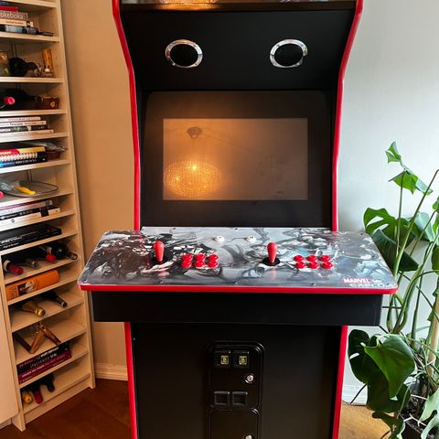 Bigboy Arcade Maskin - Klassisk spilleopplevelse til salgs