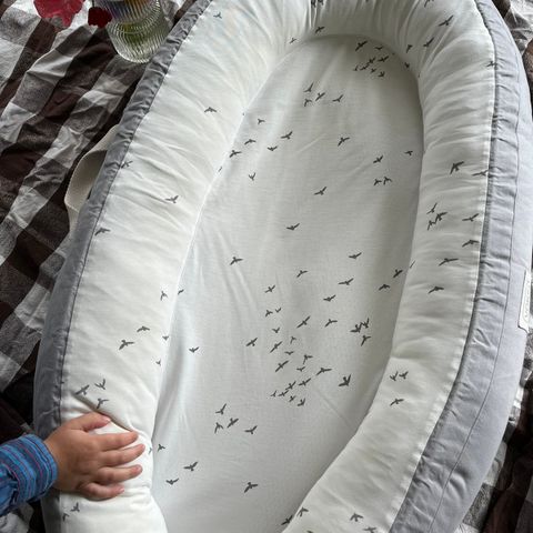 Voksi premium babynest