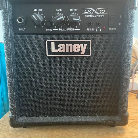 Laney LX10 Forsterker Gitar