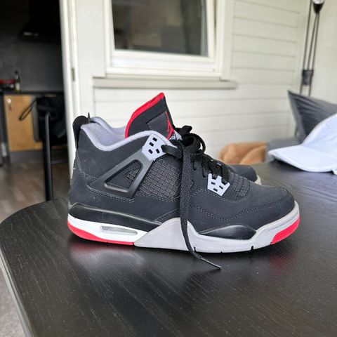 Nike Air Jordan 4 Retro