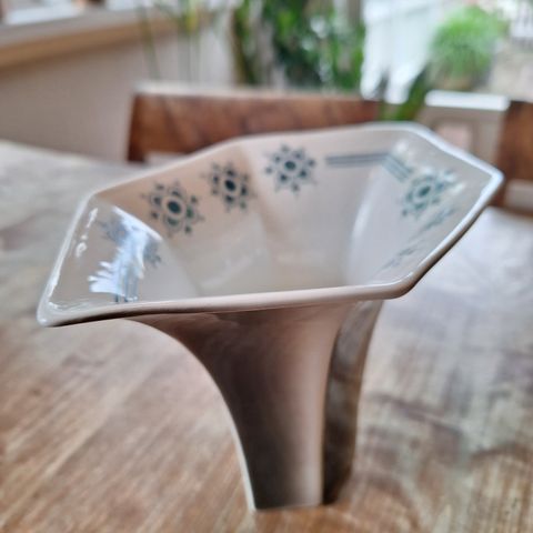 Art Deco vase, Nora Gulbrandsen