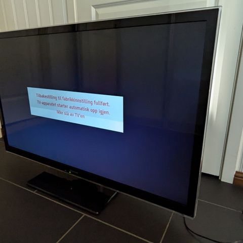 47" TV - Panasonic TX-L47E5Y