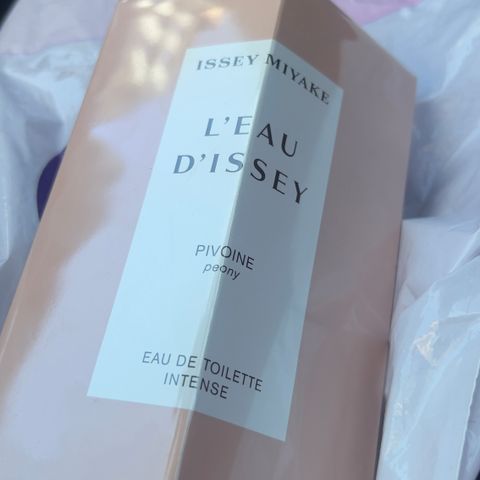 Issey Miyake L'Eau D'Issey Peony Edt 50ml Parfyme