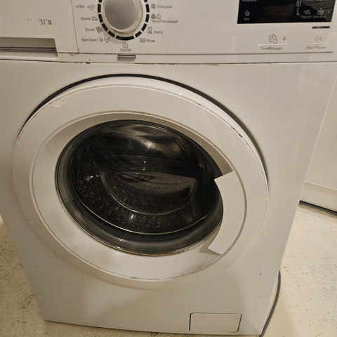 Electrolux vaskemaskin gis bort mot henting