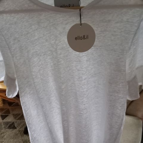 Lin t-skjorte fra Ella&il