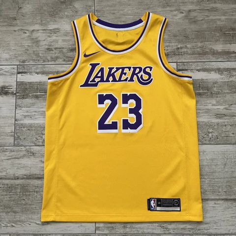 Lakers NBA Jersey size M