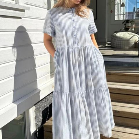 Kjole LOLLYS LAUNDRY FIELL MIDI KJOLE STRIPE