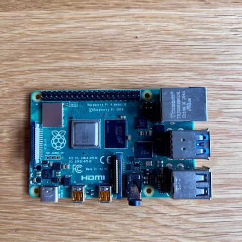 Raspberry pi model 4 B 4GB