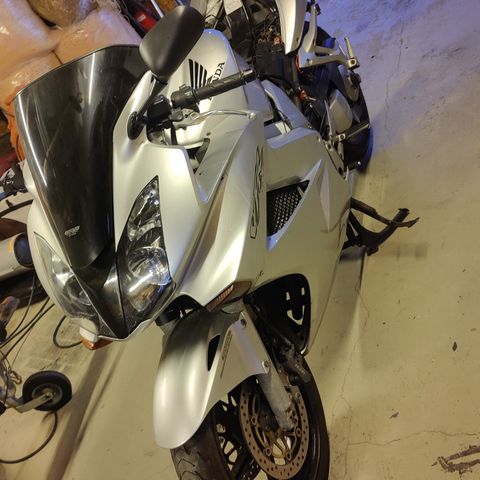 Honda vfr800 2002 kåpe