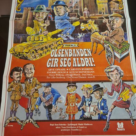 Olsenbanden Gir Seg Aldri plakat!