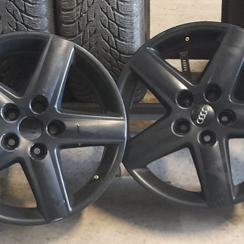 4 Stk AUDI FELGER 7,5 x 17 svart matt