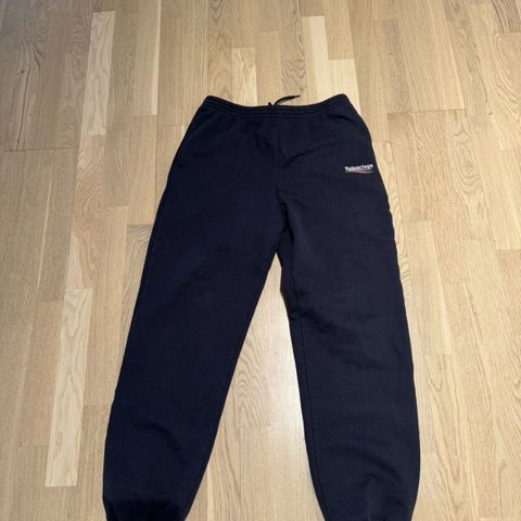 Balenciaga Joggebukse (Som ny)